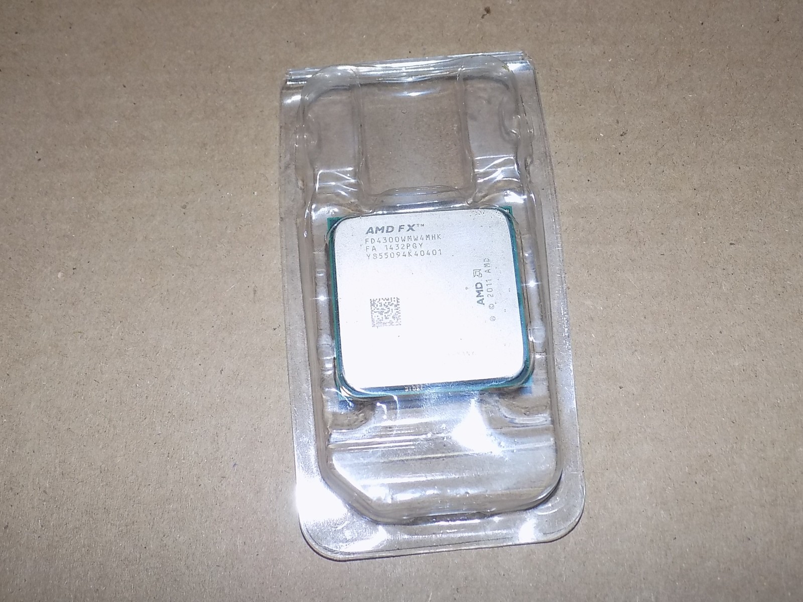 AMD FX -4300 3.8GHz (up to 4GHz Turbo) 4MB  4-Core AM3+ CPU FD4300WMW4MHK