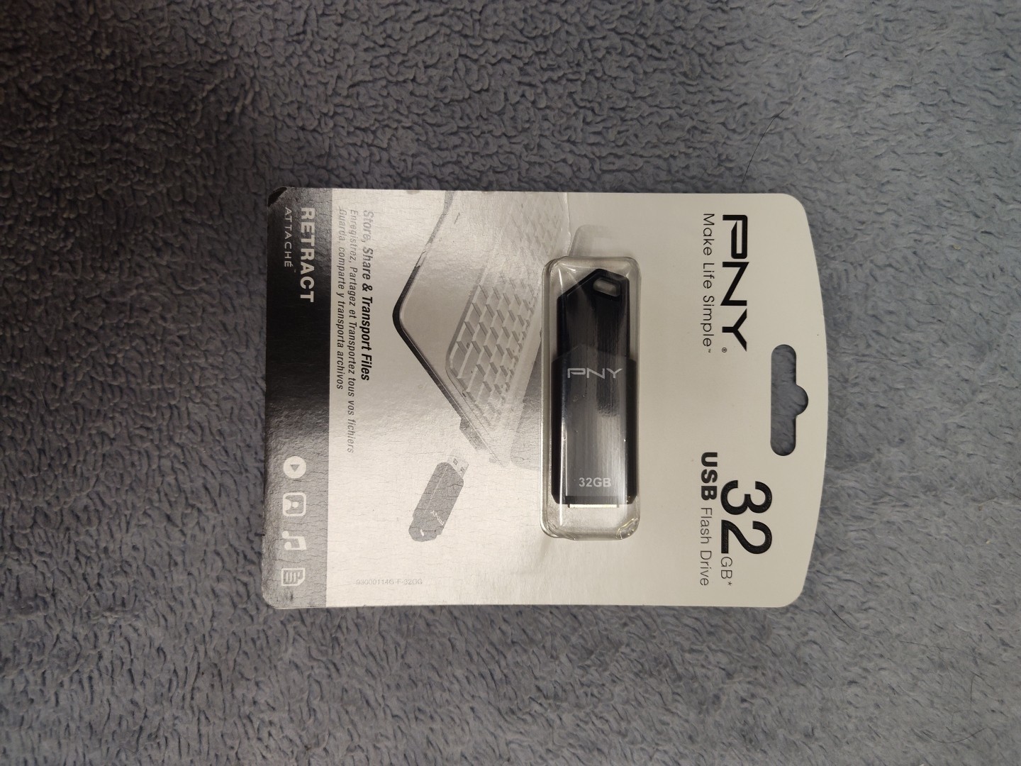 new PNY 32GB black Retract USB2.0 Flash Drive 32 gb usb 2.0 