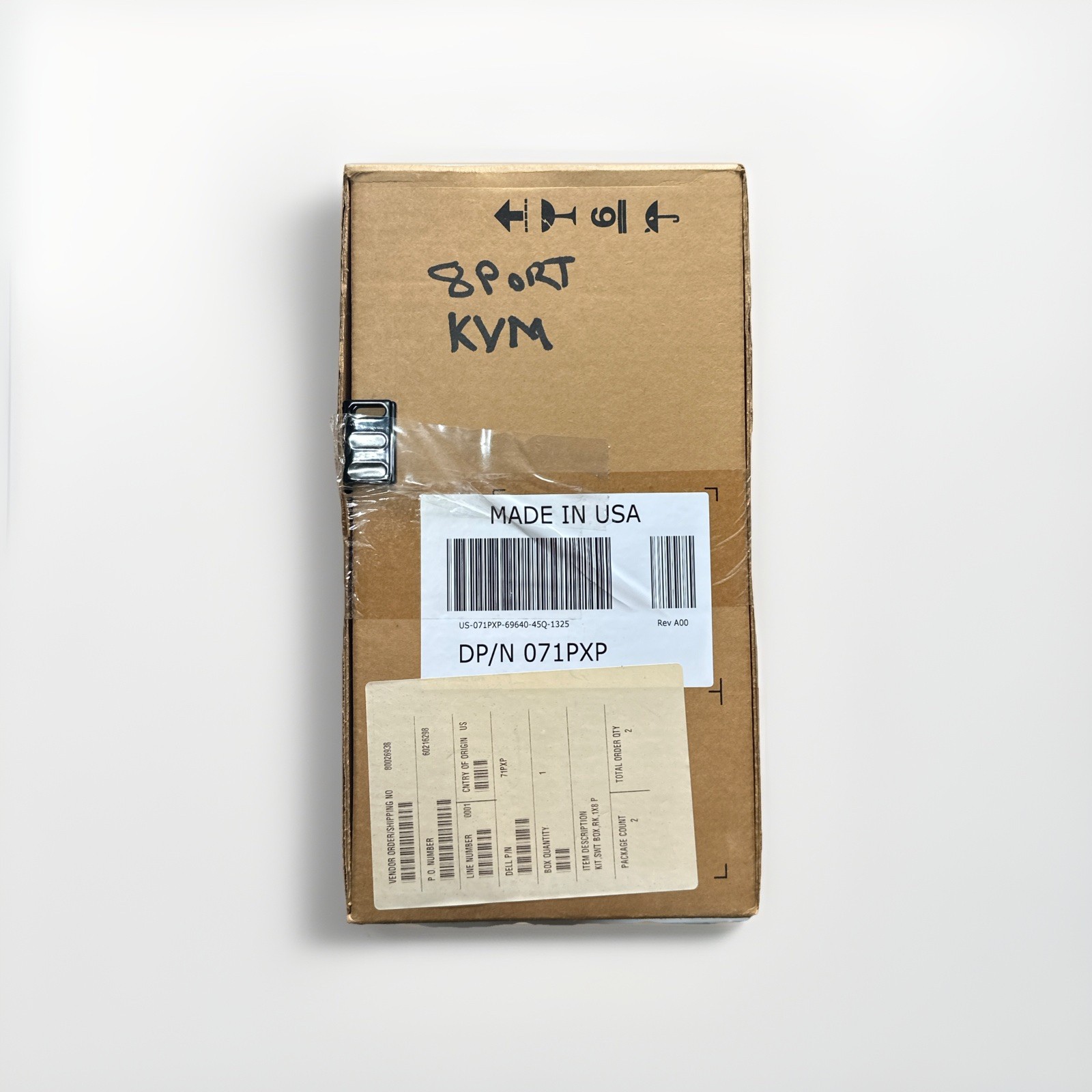 Dell 071PXP 8-Port Rackmount PS/2 VGA KVM Switch Kit New Sealed NOS