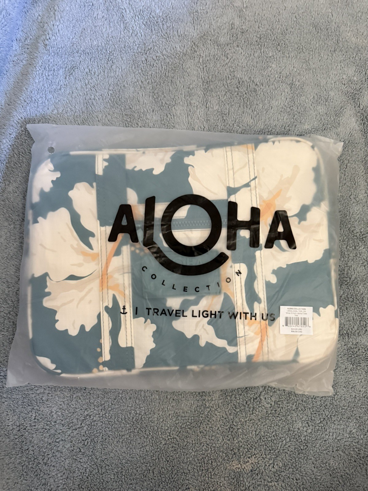 Aloha Collection Class of Aloha 13-Inch Laptop Case – Taha’a Tide nylon NWT