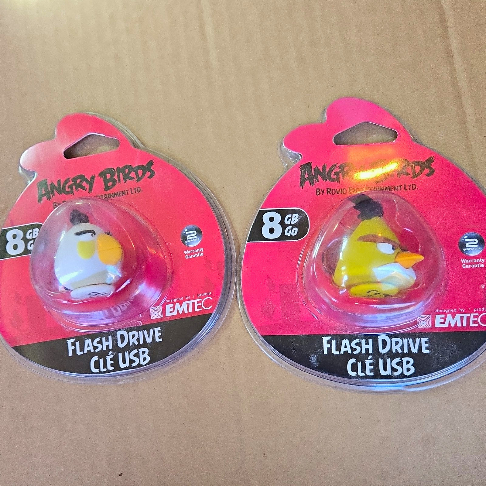 EMTEC Angry Birds 8GB USB 2.0 Flash Drive 2-Pack White/Yellow Strap