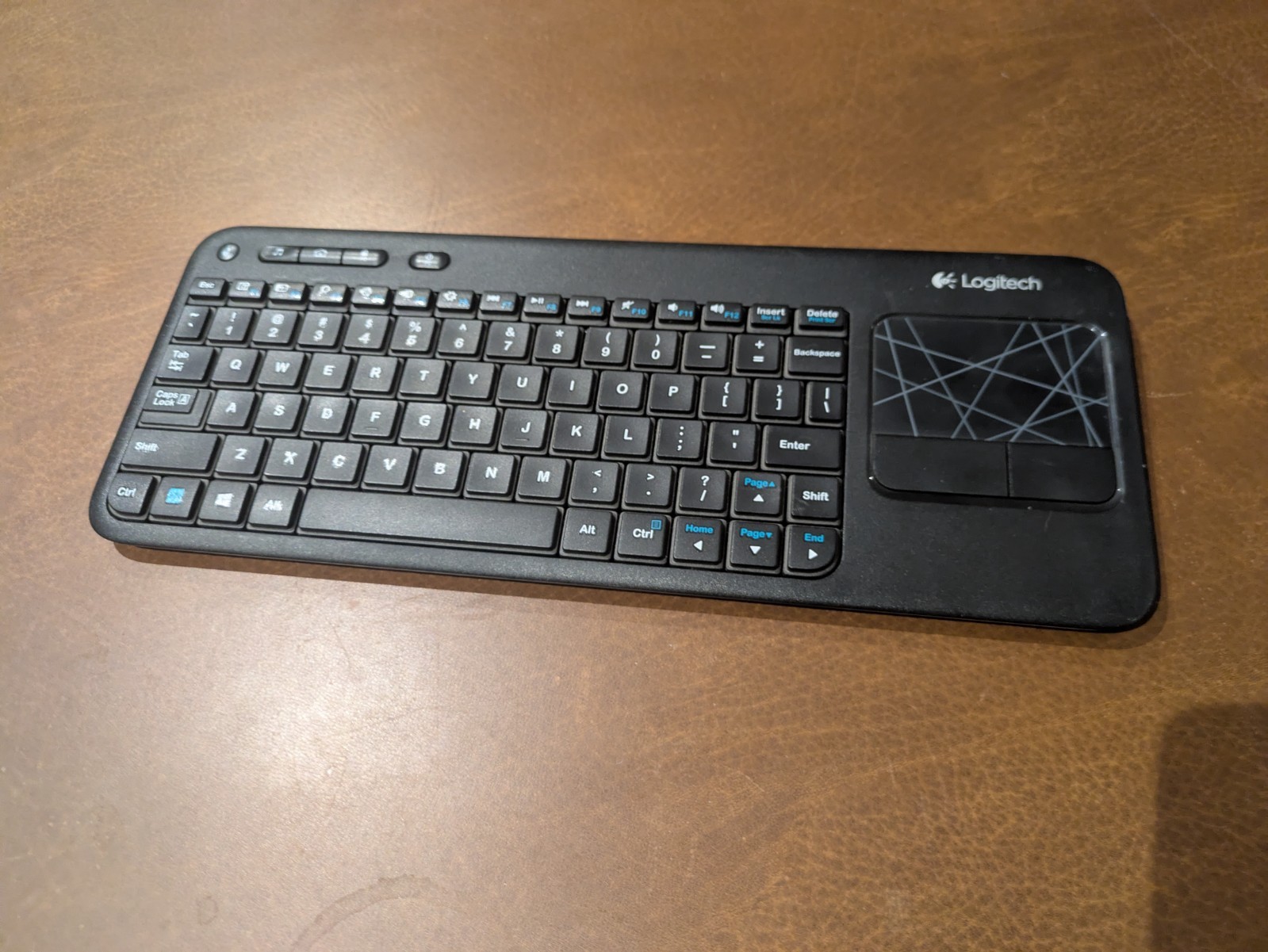 Logitech K400 Plus keyboard RF Wireless - Black