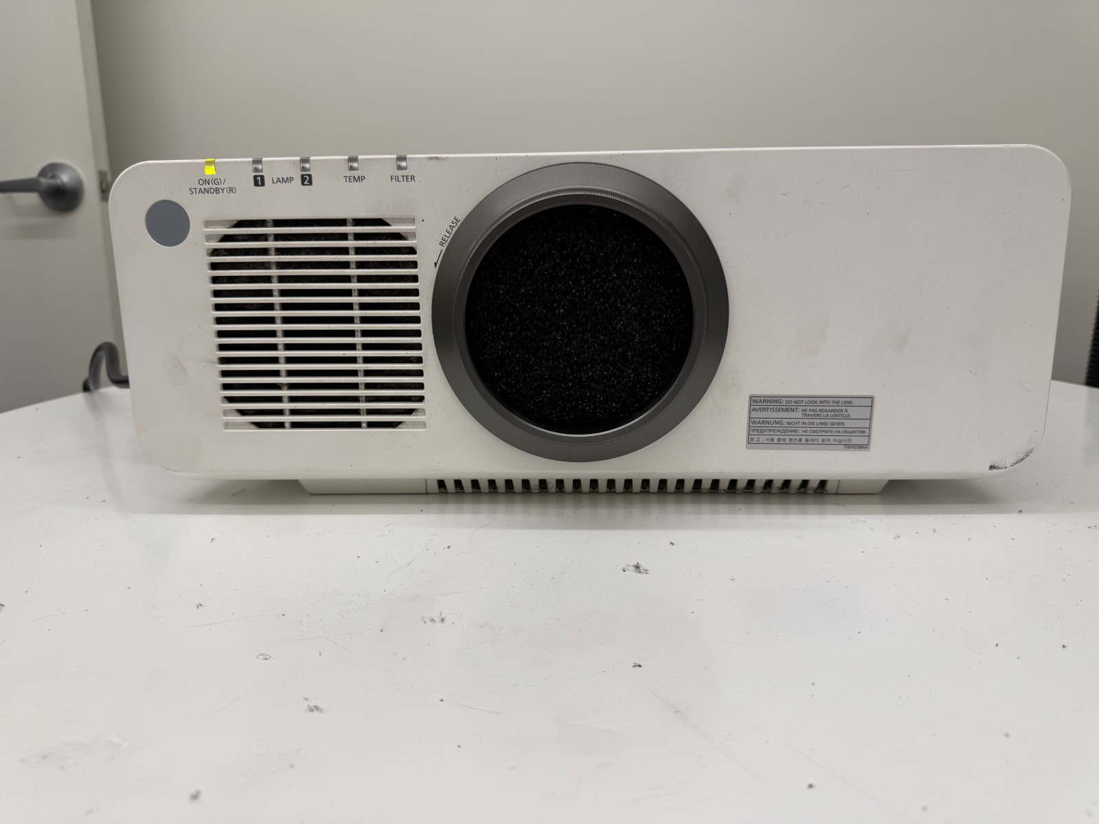 Panasonic PT-DX100 XGA Projector, Lamps and 1.8-2.5 Lens Included