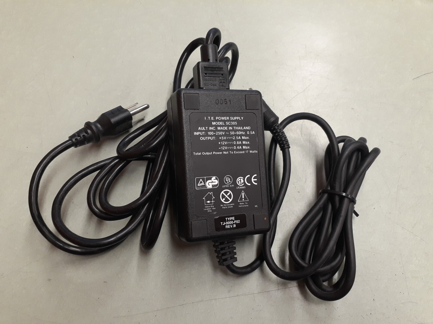Genuine ITE SC305 17W AC Adapter AULT INC Power Supply Charger 8-Pin