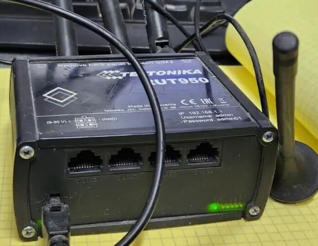 TELTONIKA RUT950 Rugged Cellular Industrial Router with 4x Antennas & EU P.A.