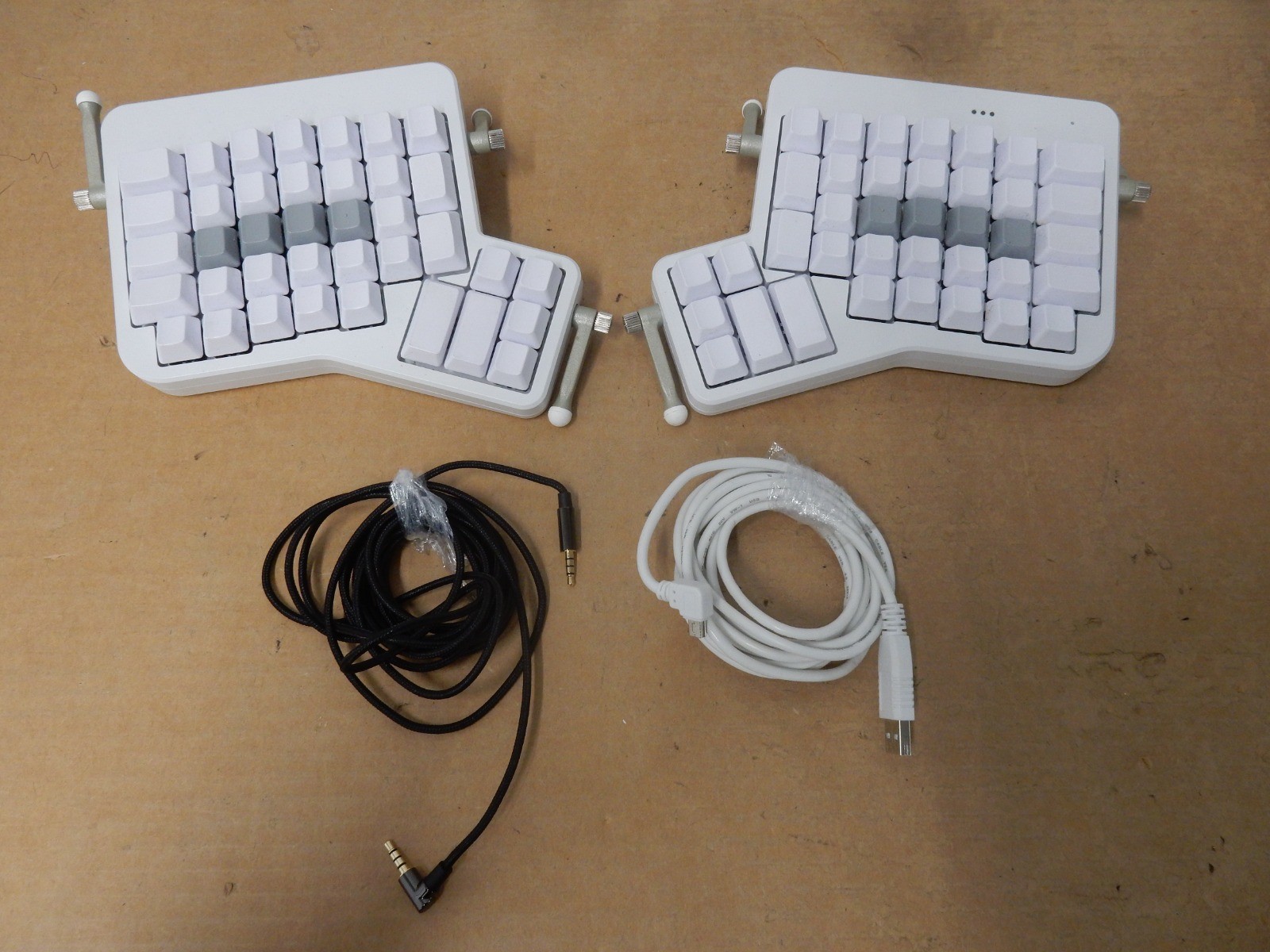ERGODOX EZ CIY	Ergonomic Mechanical Keyboard