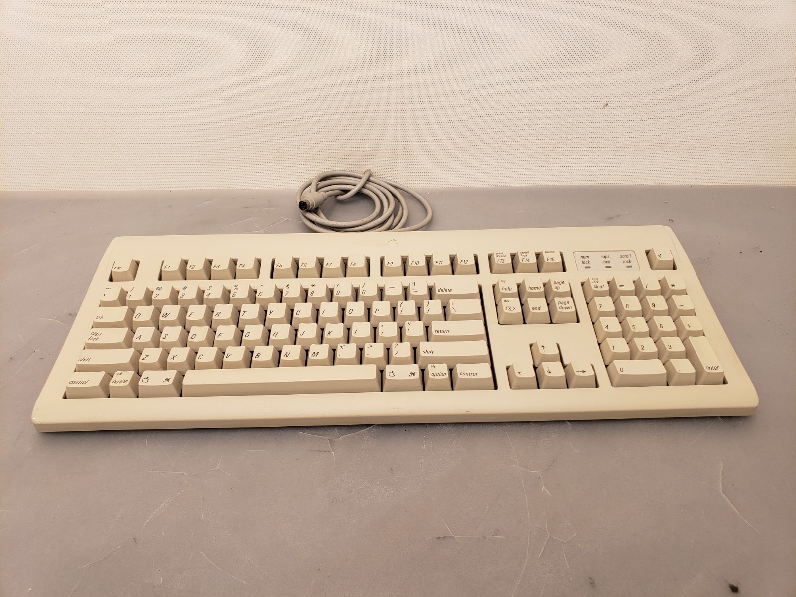 Vintage 1994 Apple AppleDesign Macintosh Keyboard II M2980