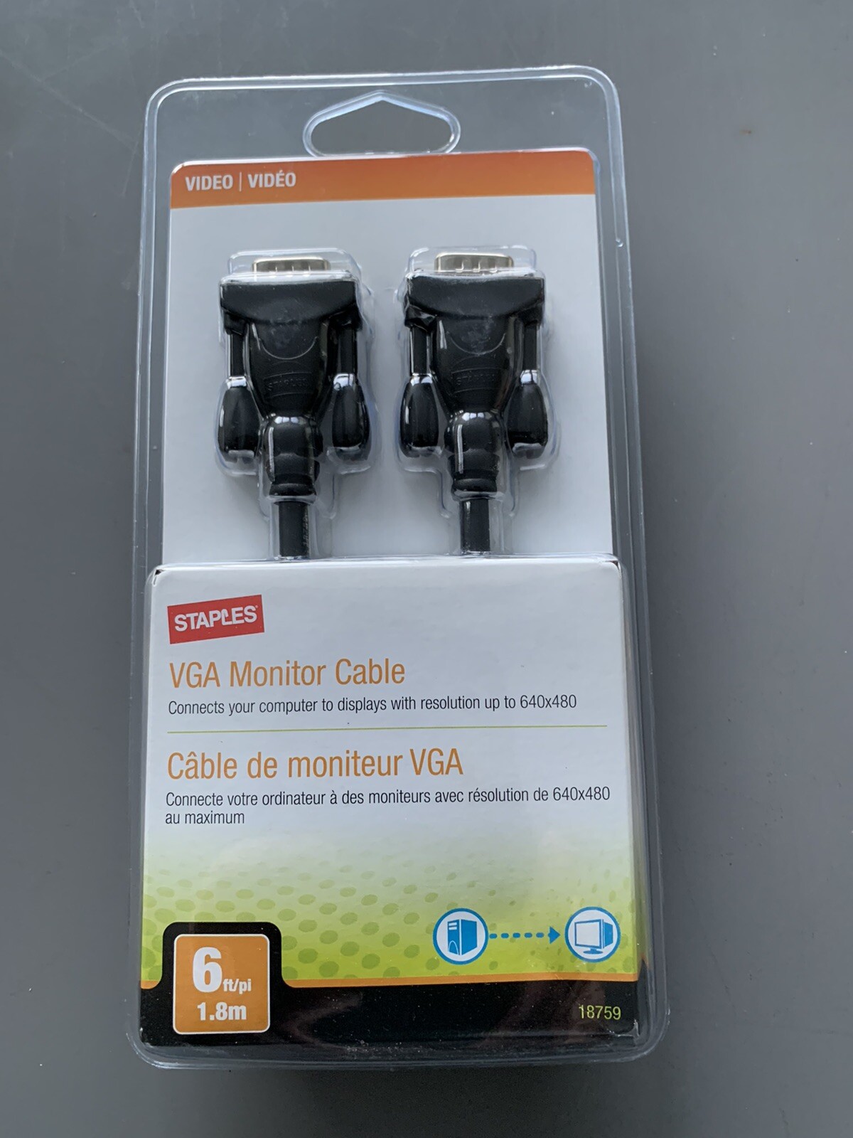 NEW Staples VGA Monitor Cable 6FT 6 Feet 1.8m (male-male)