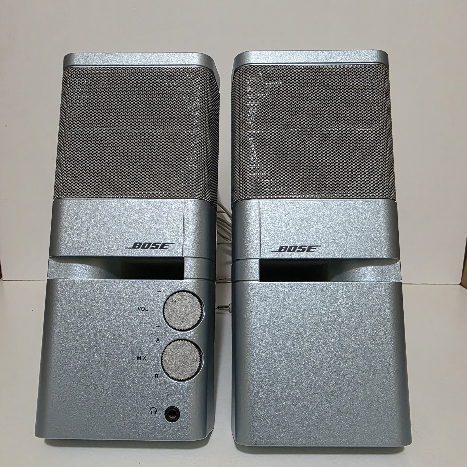 Bose MediaMate Computer Speakers Blue/Silver Powered Stereo  w/ AC Adapter 