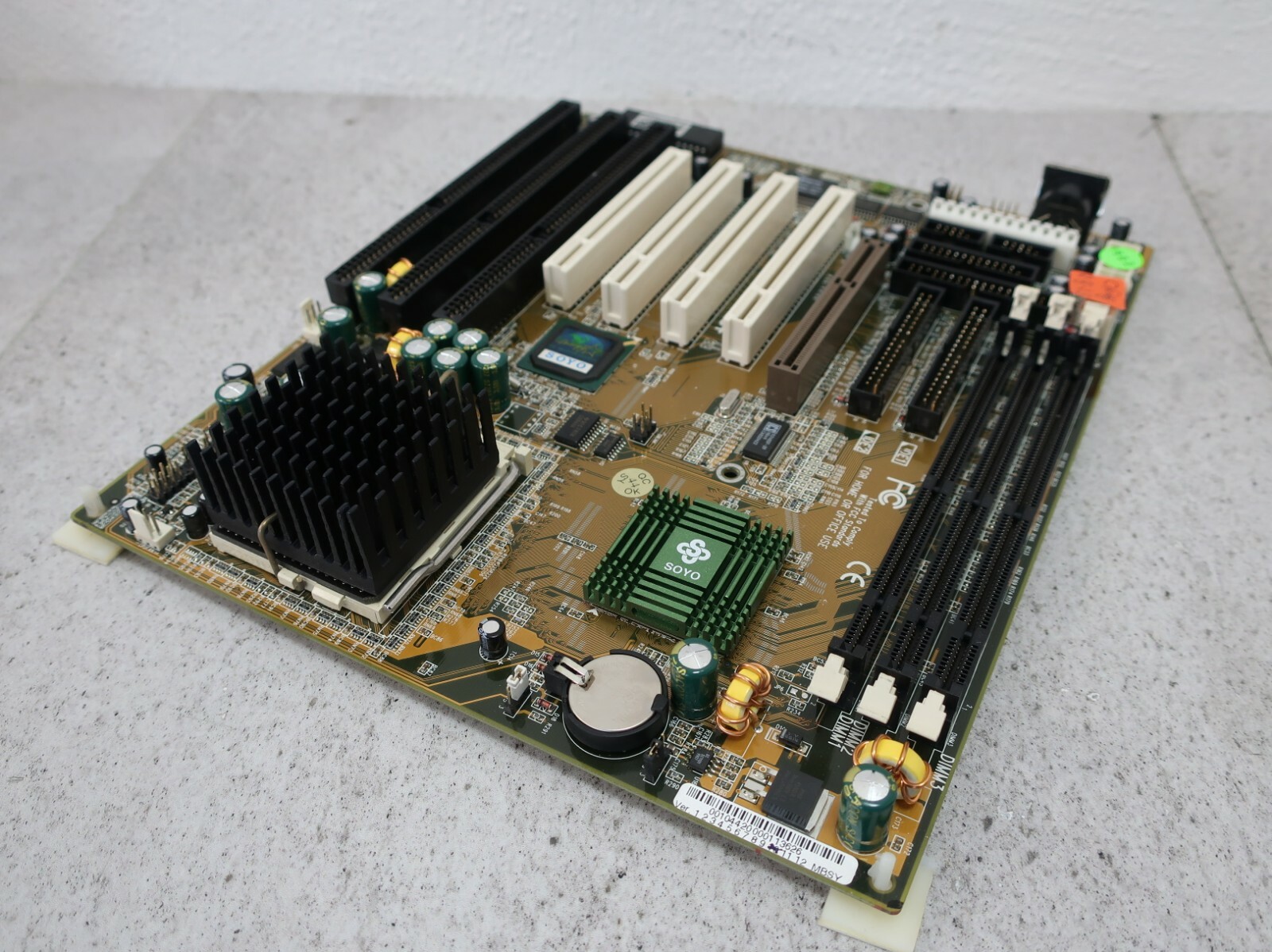 Soyo Motherboard SY-7ZIB+, Mainboard 00104420000113626