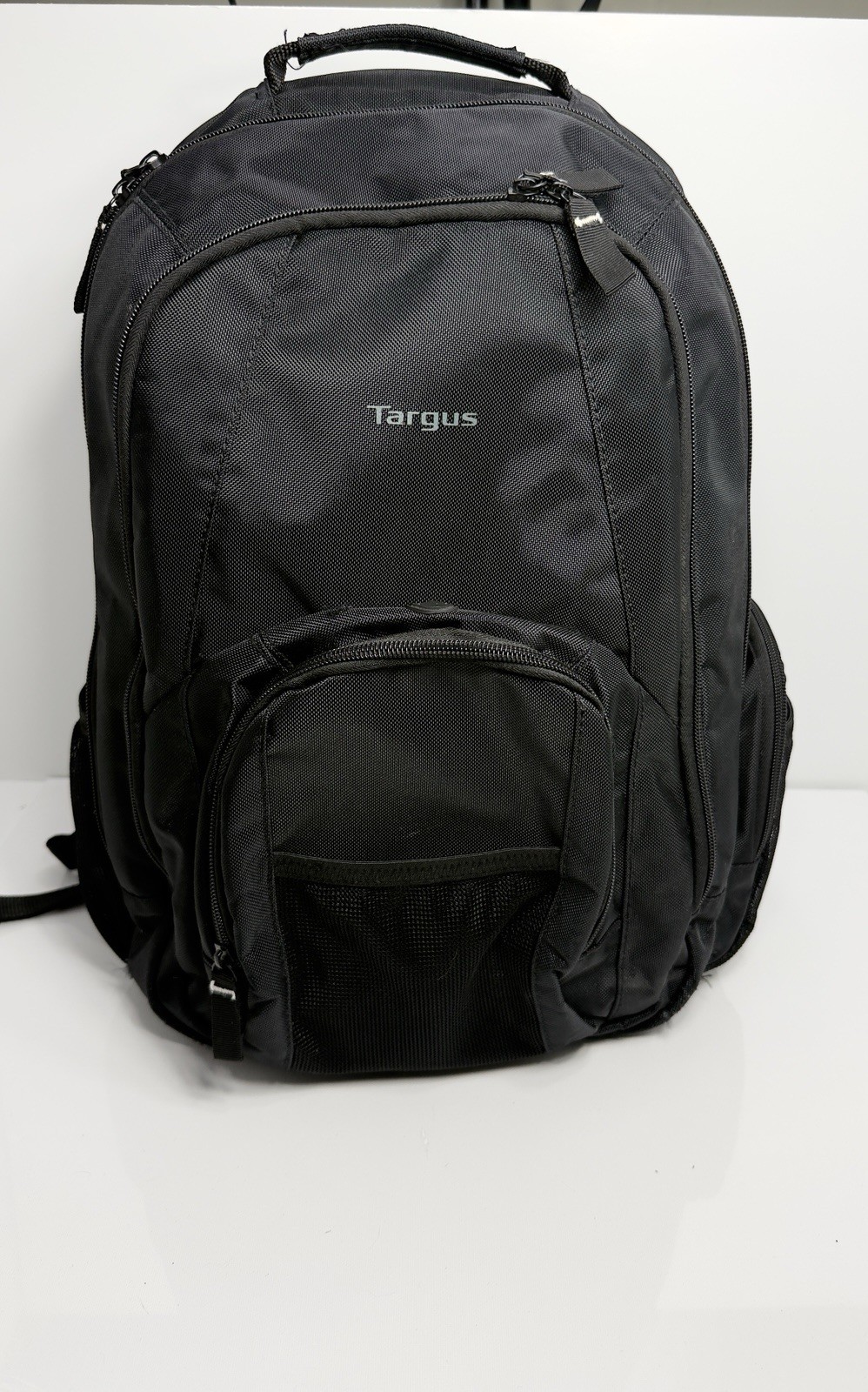 Targus 16" Groove Professional Business Laptop Backpack with Padded Compartment