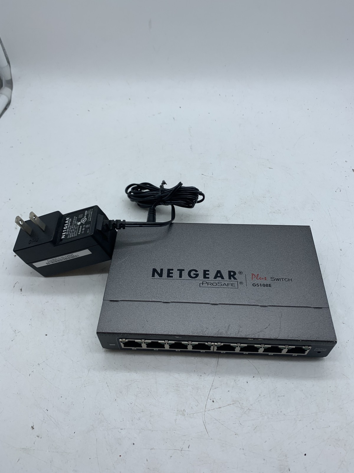 NETGEAR ProSafe GS108E V2 8Port Gigabit Ethernet Switch w/ Adapter ~ FREE S/H