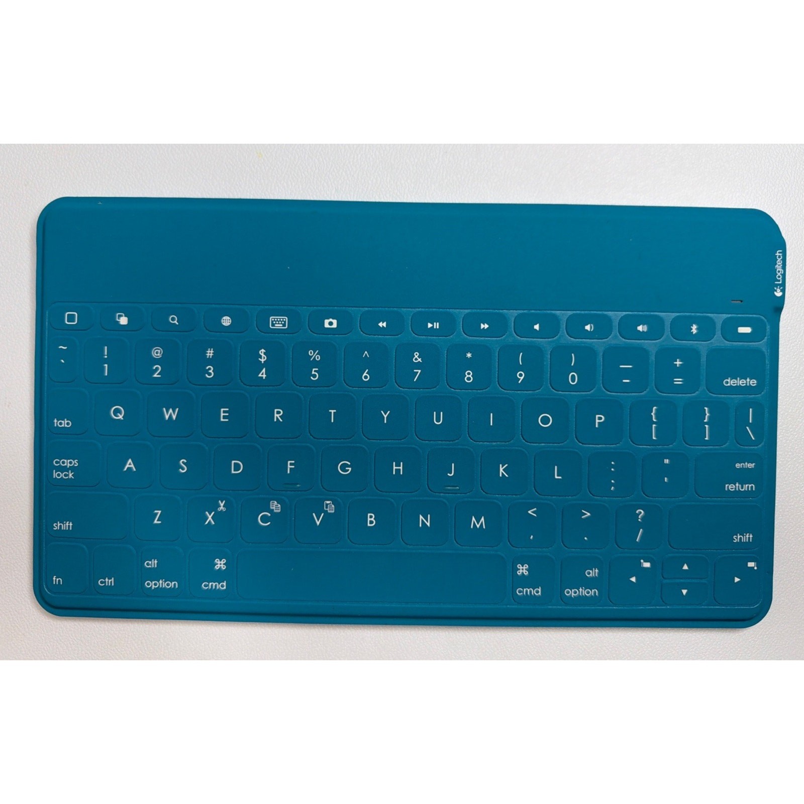 Logitech Keys-To-Go Bluetooth Wireless Keyboard 820-006975 Y-R0052 Blue