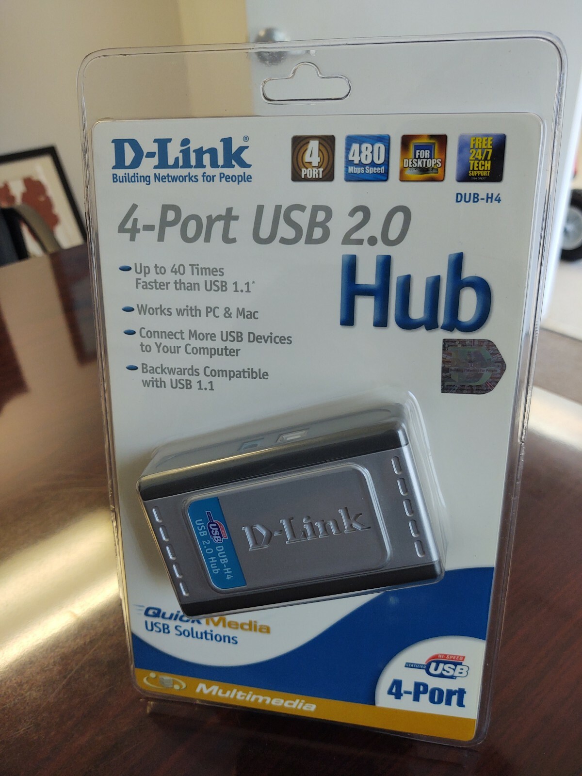D-Link Hi-Speed 4-Port USB 2.0 Hub PC MAC Backwards Compatible DUB-H4 New