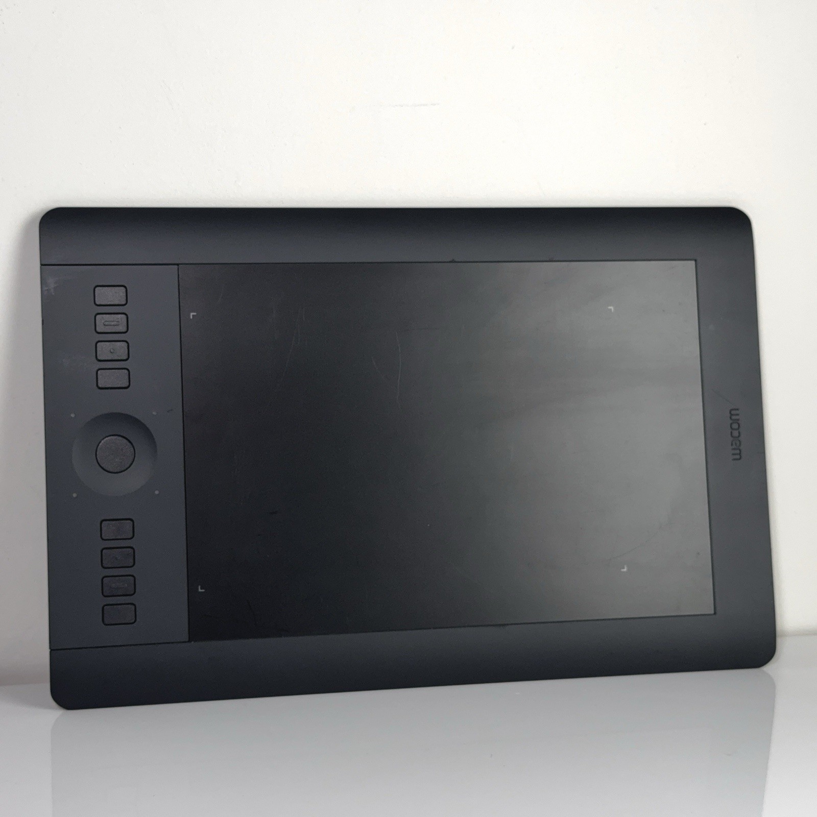 Wacom Intuos Pro Medium PTH-651 Graphic Drawing Tablet ONLY No Pen