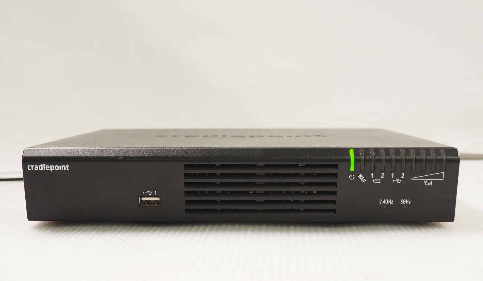 Cradlepoint AER2100 4G LTE Cellular Router NO Antennas