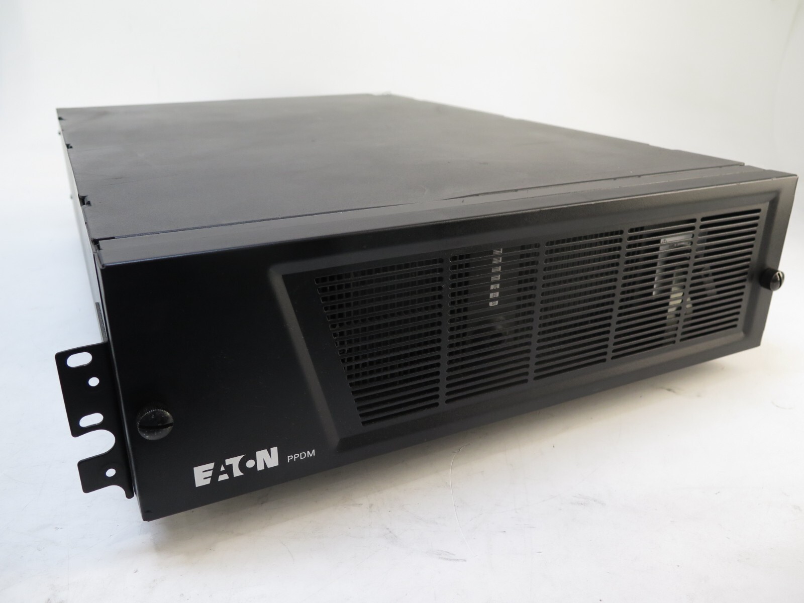 Eaton PW9135 Power Pass EPPDMG6000-3U-1 Rack-Mountable Power Distribution Unit