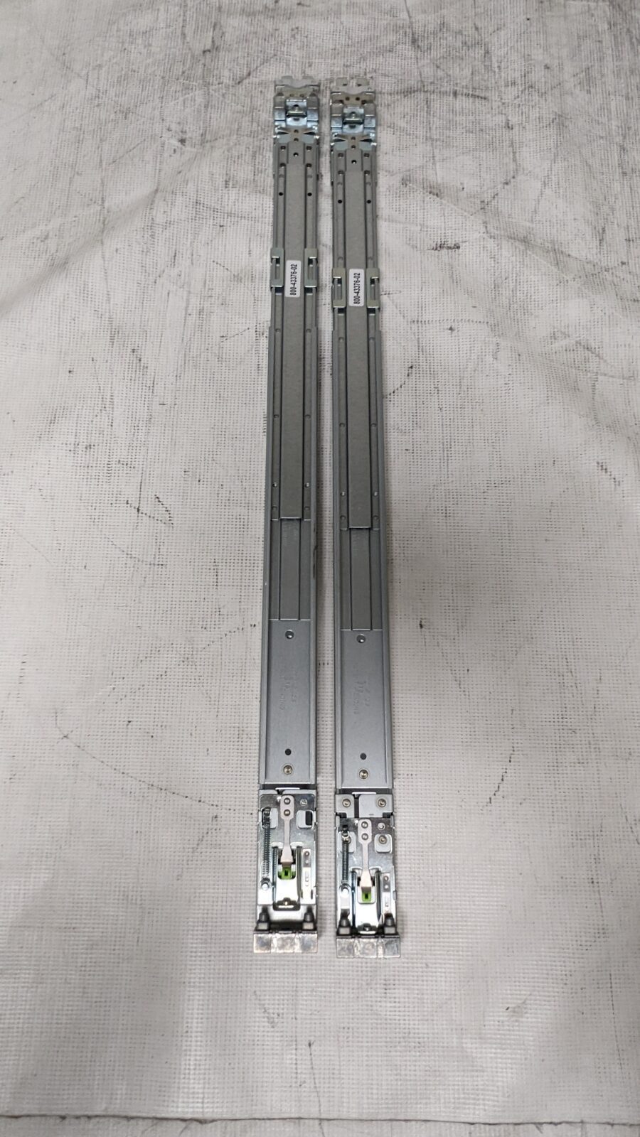 800-43376-02 Lot of 4 Cisco UCS UCSC-RAILB-M4 Ball Bearing Rail Kit C220 C240-M4