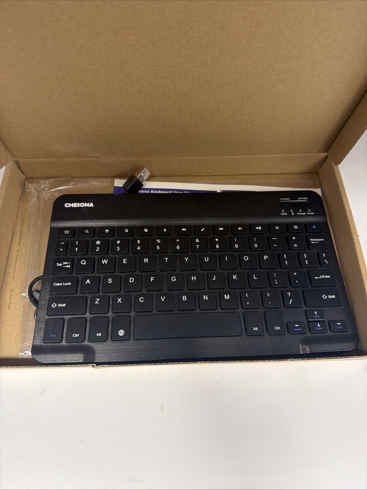 Chesona brand slim Bluetooth keyboard.