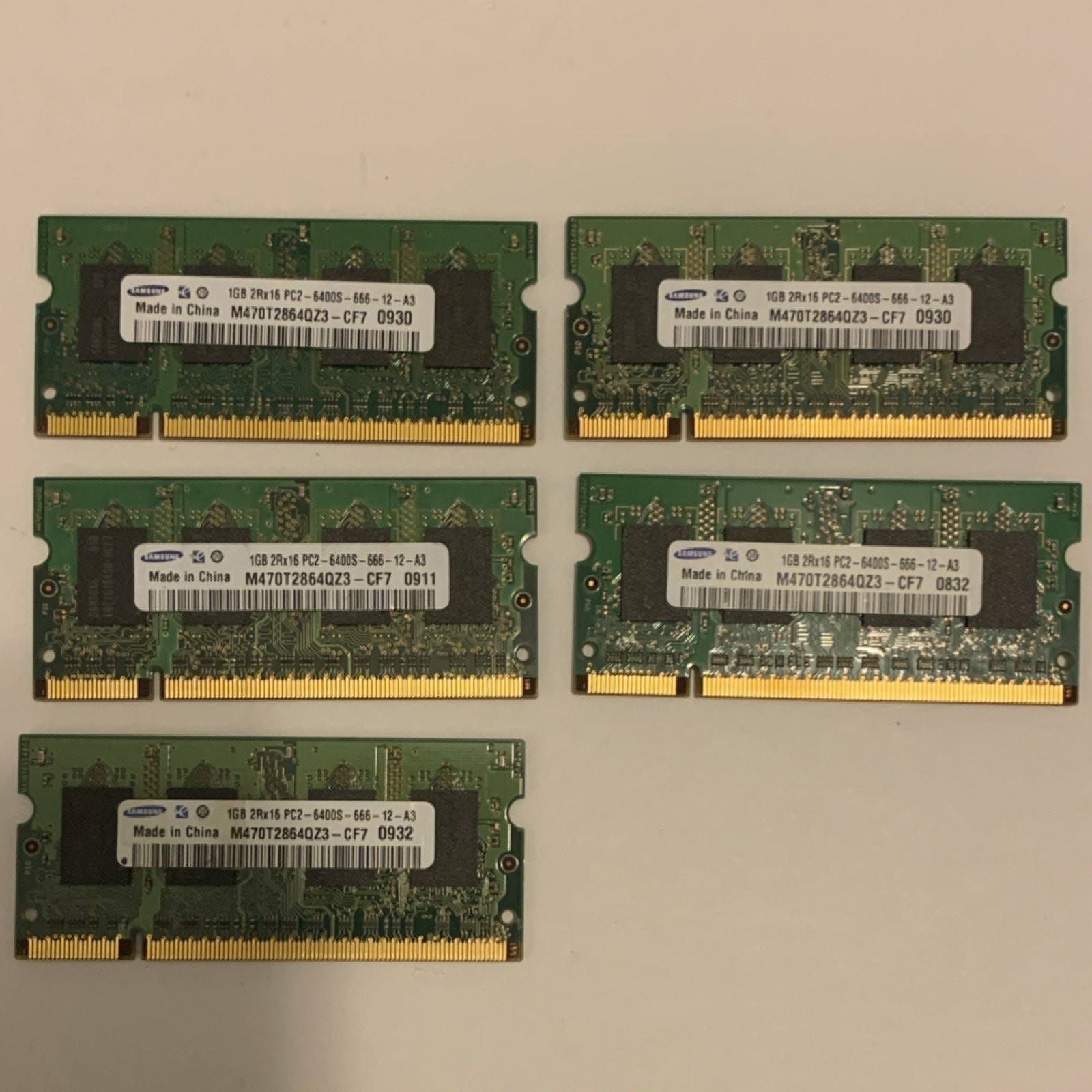 Samsung 5GB (5x1GB) DDR2 SDRAM SO-DIMM PC2-6400S 200-Pin RAM