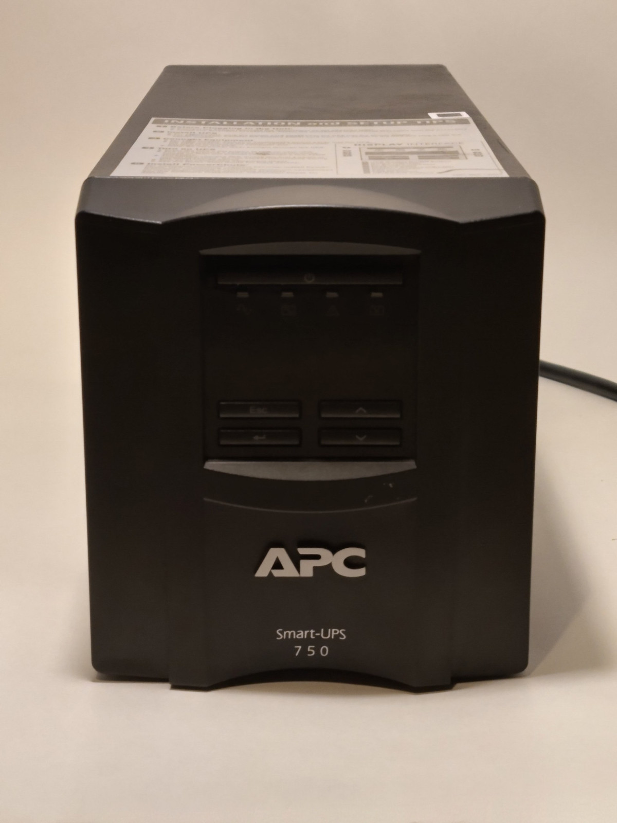 USED APC Smart-UPS 750 UPS SMT750 Tower UPS - 120V 500W 750VA - NO BATTERIES