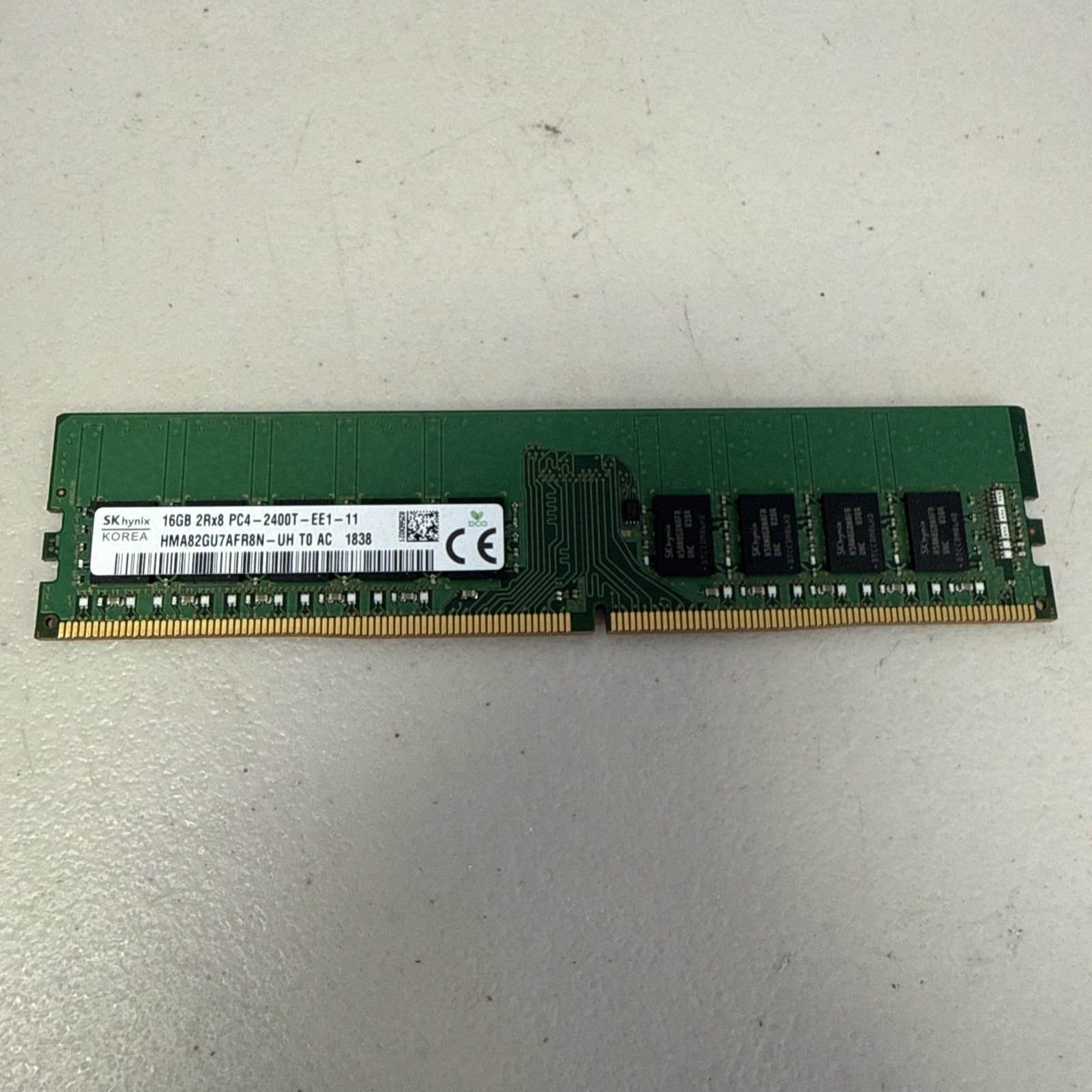 SK HYNIX 16GB PC4-2400T Server Ram / ECC Memory - HMA82GR7AFR8N - UH TD AC