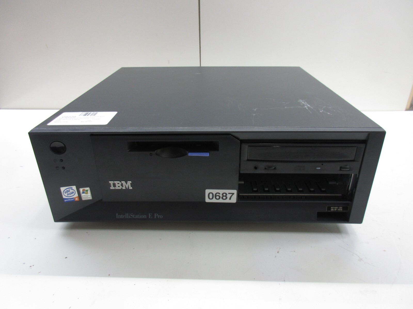 IBM IntelliStation E Pro 6226-LDU Intel Pentium 4 2GHz 512MB NO HDD