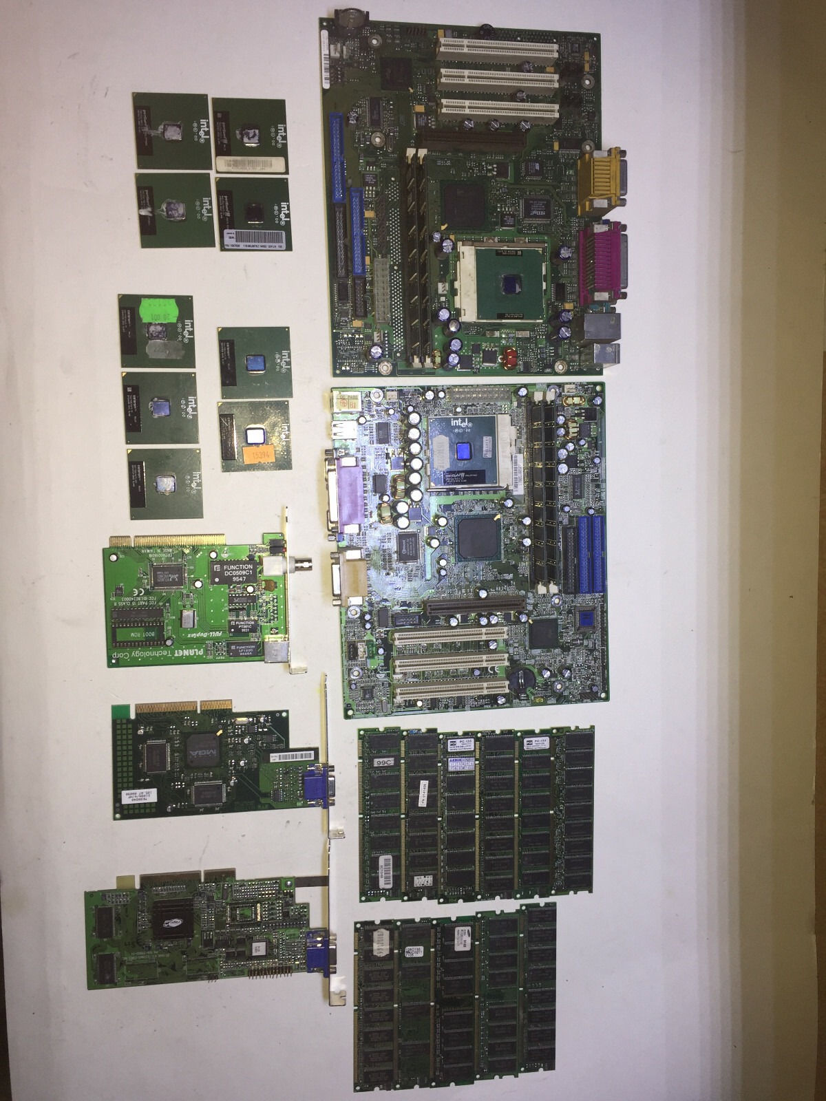 2 Pcs INTEL SOCKET PGA 370 pentium ISA Motherboards with CPU MEMORY VINTAGE RARE
