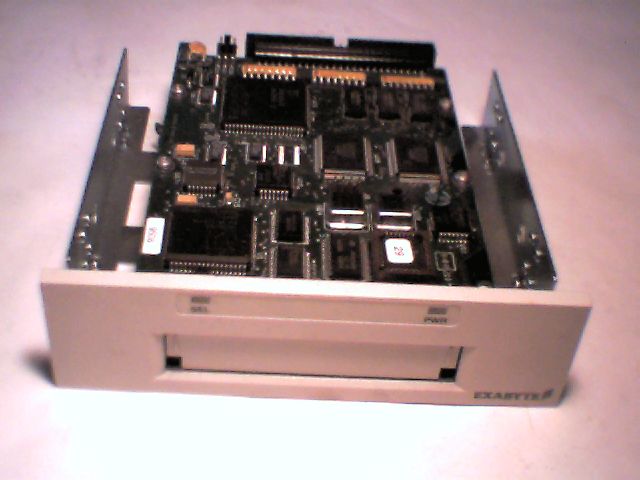 Exabyte EXB-2501  CEI: 250010-258  50-pin SCSI 1GB Mini-Cartridge 1/4"