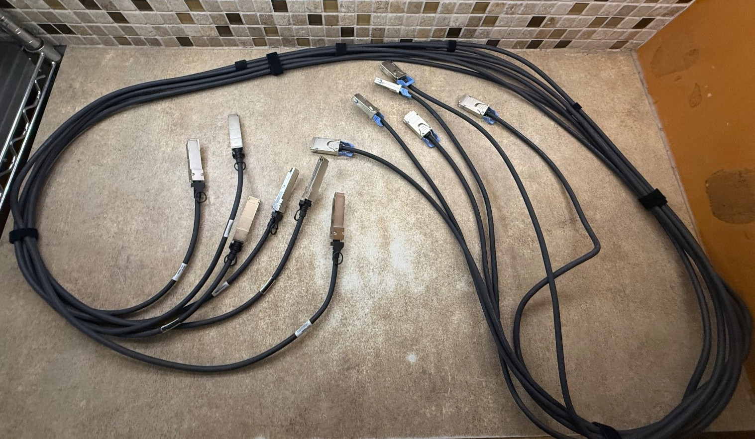 6X MELLANOX INFQSFP-CX4-03M EXTERNAL QSFP+ SFF-8436 TO CX4 SFF-8470 CABLE 3M