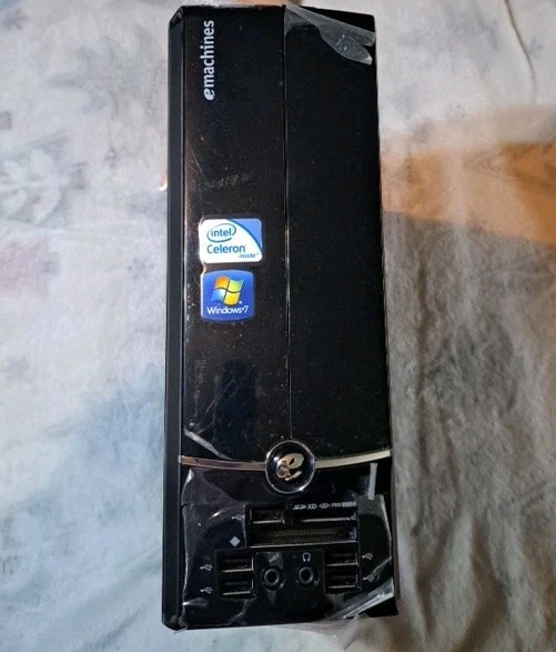 eMachines Model EL1850-01e PC. NO HARD DRIVE. NO DISC DRIVE. -SEE Description-