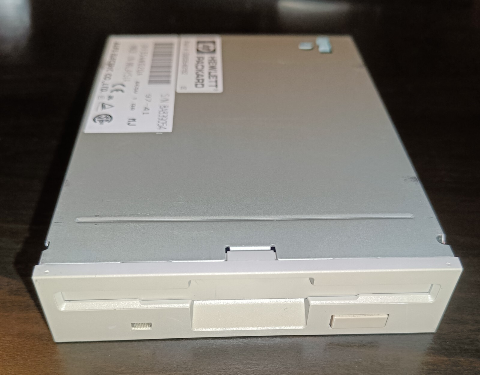 D2035-60152 HEWLETT PACKARD / HP 1.44MB FLOPPY DRIVE GRAY