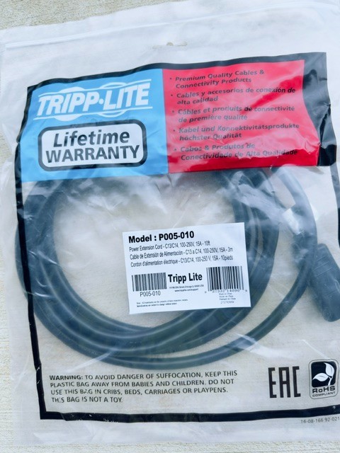 Tripp Lite 10' extension cable - P005-010