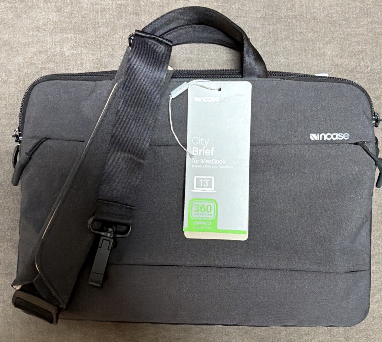 Incase City Brief Urban Laptop Messenger Bag 13" Black Handle Padded Strap