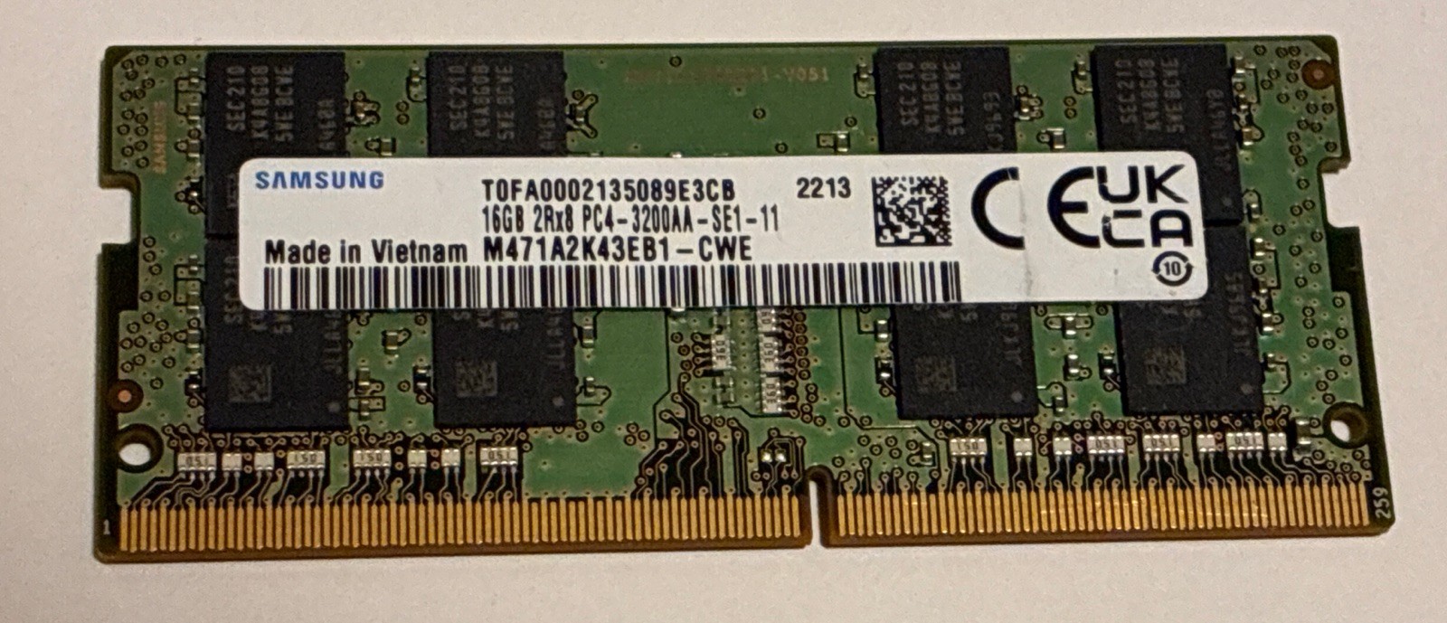 Samsung 16GB 2Rx8 DDR4 SDRAM SO-DIMM 3200MHz (PC4-3200AA) M471A2K43EB1-CWE
