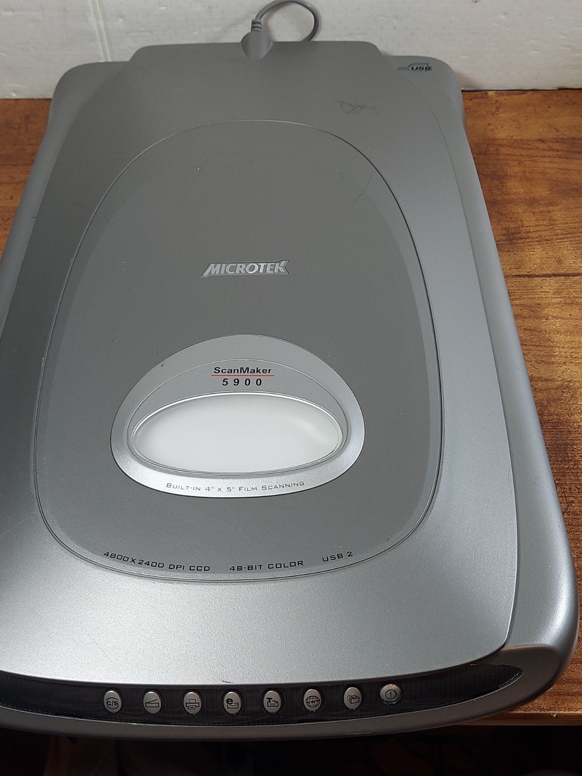 Microtek ScanMaker 5900 Flatbed Scanner 4800 x 2400 DPI -Power Button Sticks