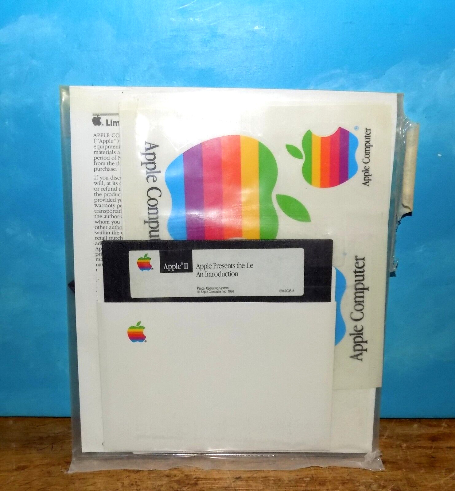 Apple IIe Introduction & Getting Down to BASIC Software & Decals NOS Sealed