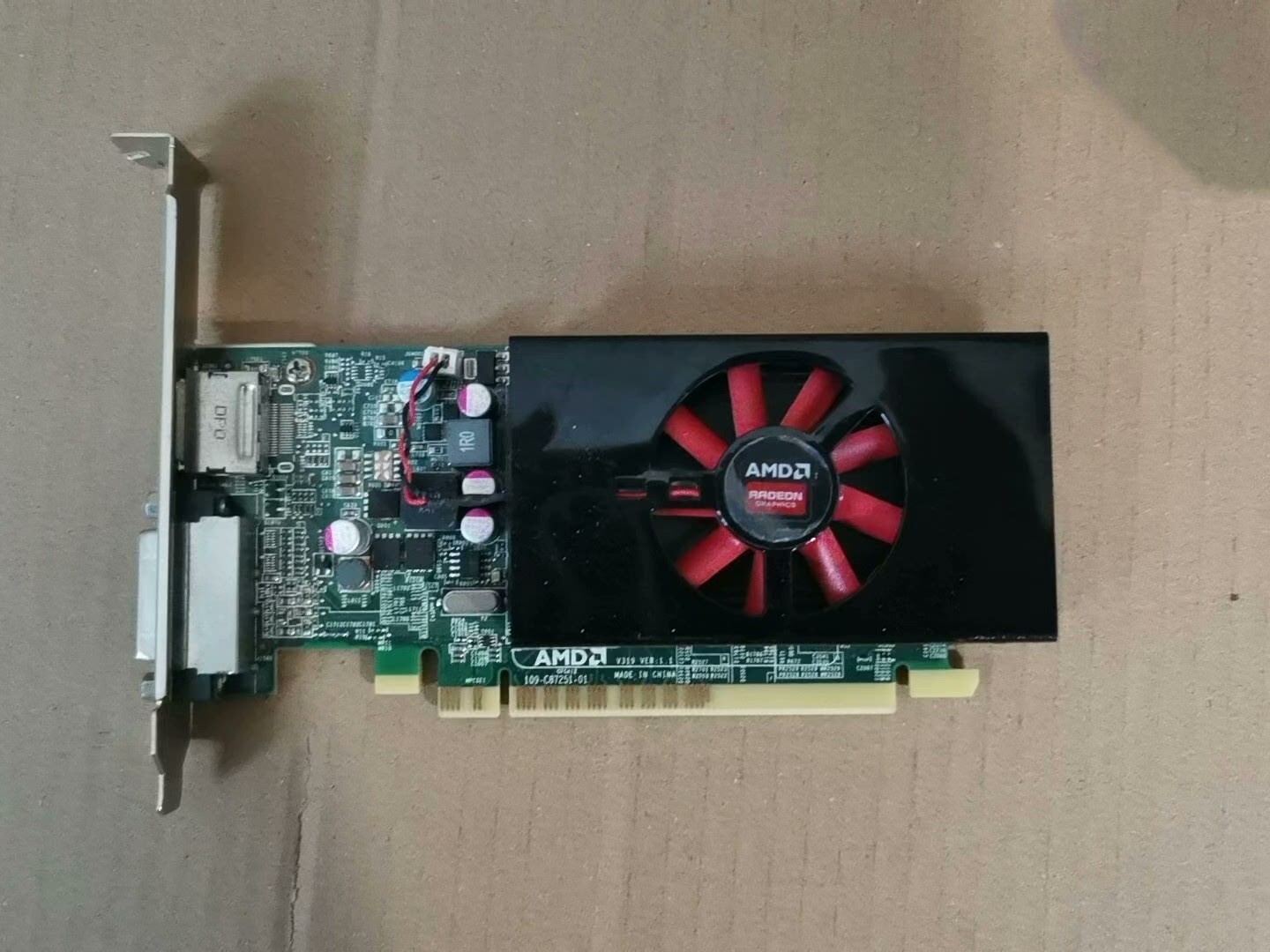 Dell AMD Radeon R7 350X 4GB 128-bit GDDR5 PCIe 2.0 x16 06HP90 Graphics Card