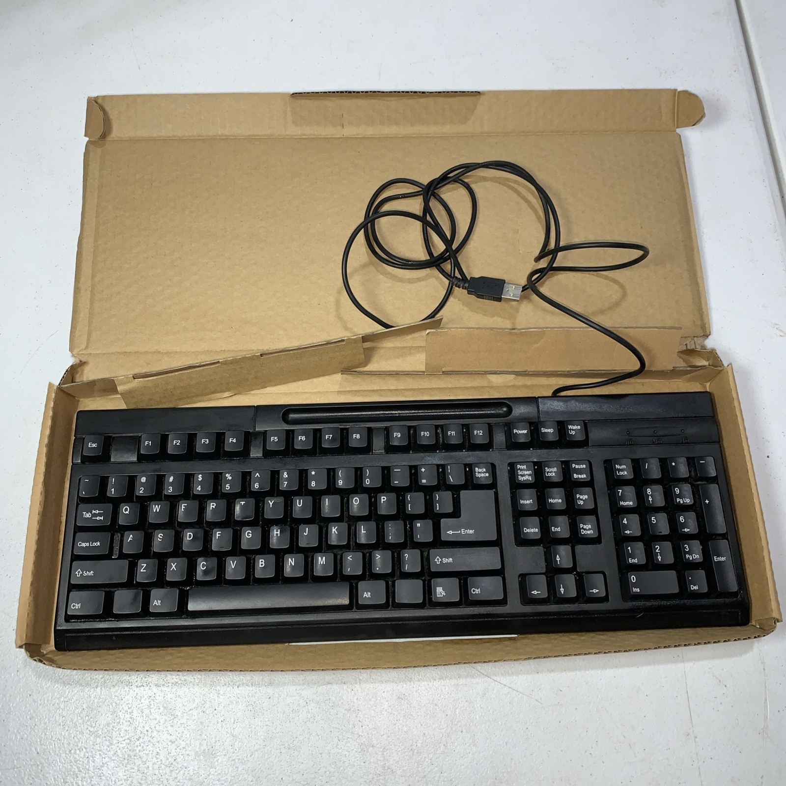imicro KEYBOARD Basic KB 107key black Model #KB-U819EB￼