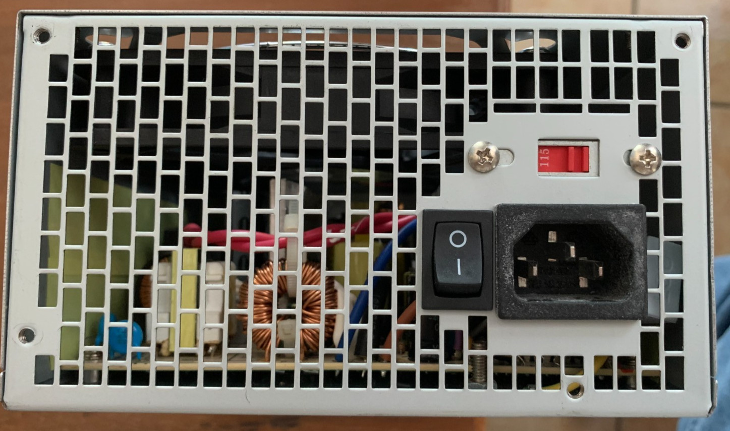 Dynex DX-400WPS Fan Controlled ATX 12V 400 Watt Power Supply SATA, 24PIN, Switch