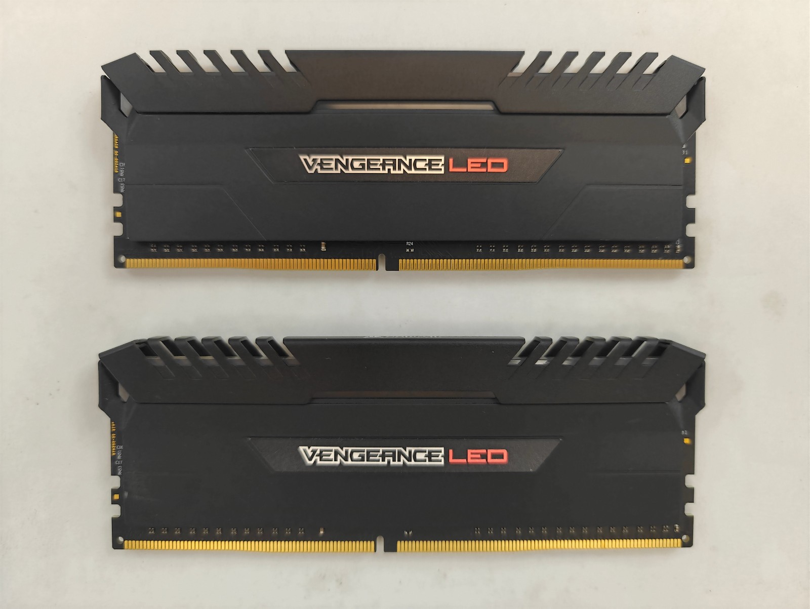 Corsair Vengeance LED 16GB (2x8GB) 3000MHz Desktop Memory CMU16GX4M2C3000C15R