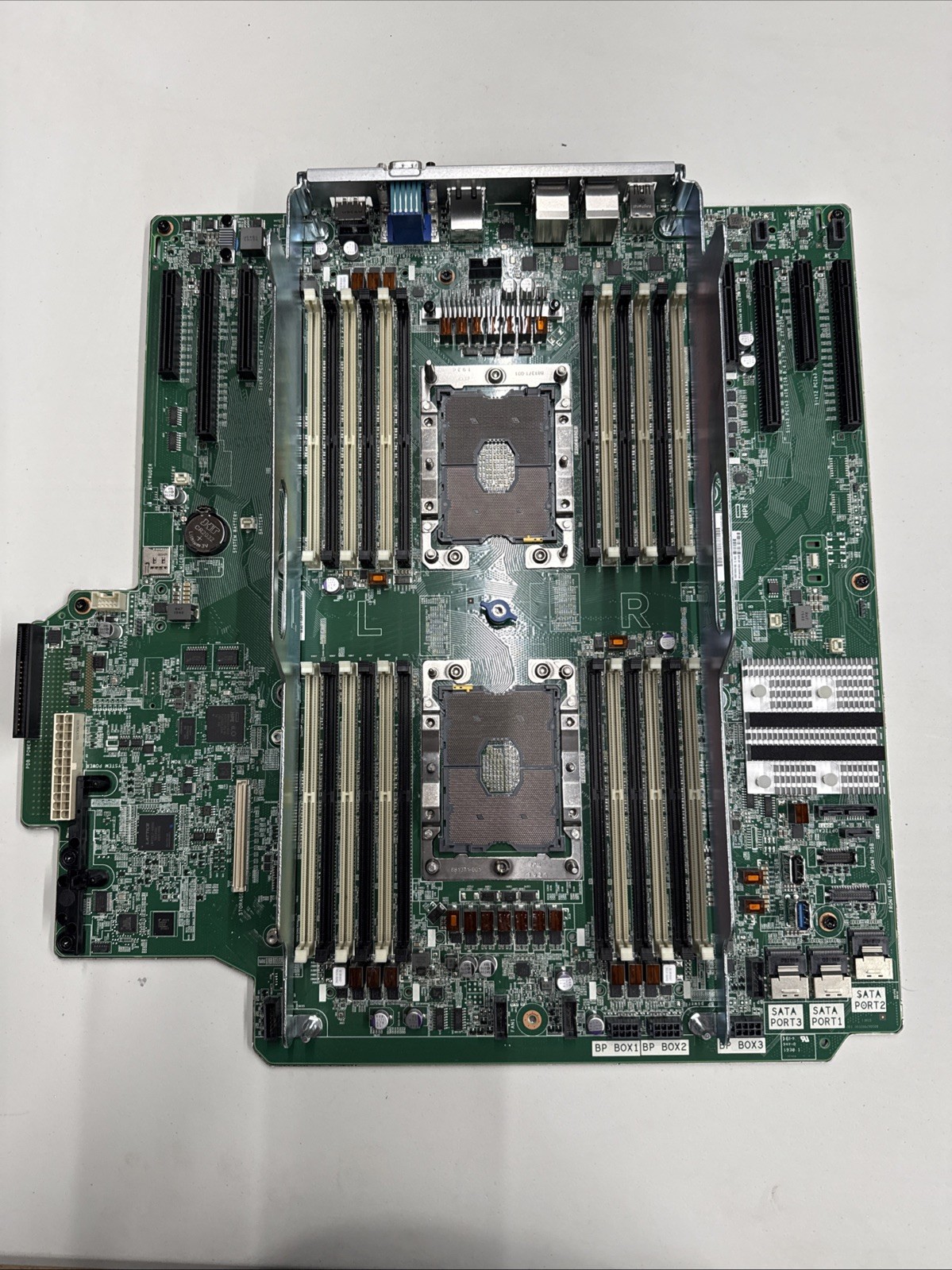 HPe P11390-001 ML350 gen10 System board 874585-002
