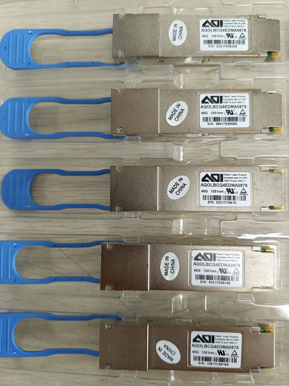 1PC AOI AQOLBCQ4EDMA0878 QSFP+ 40G-LR4 Lite 2km 1301nm Transceiver Module
