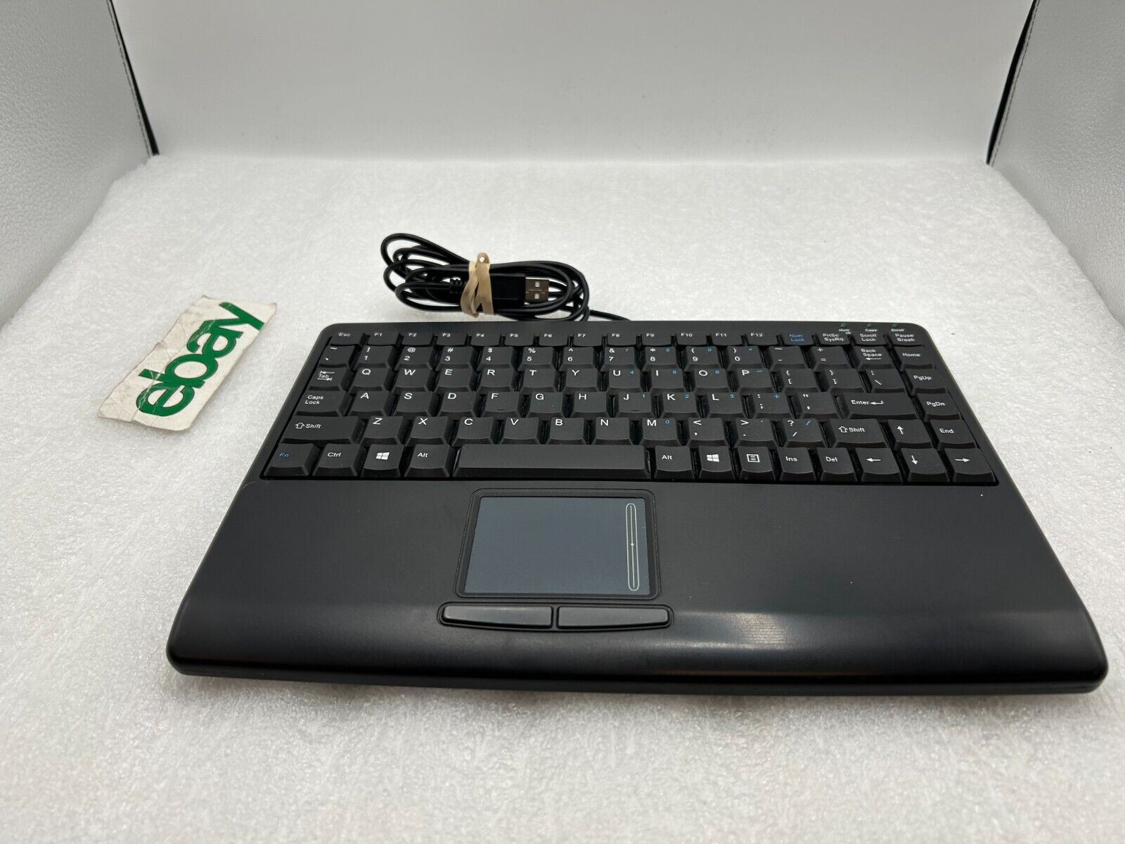 Adesso USB Mini Keyboard with Touchpad Adesso AKB-410UB SlimTouch 