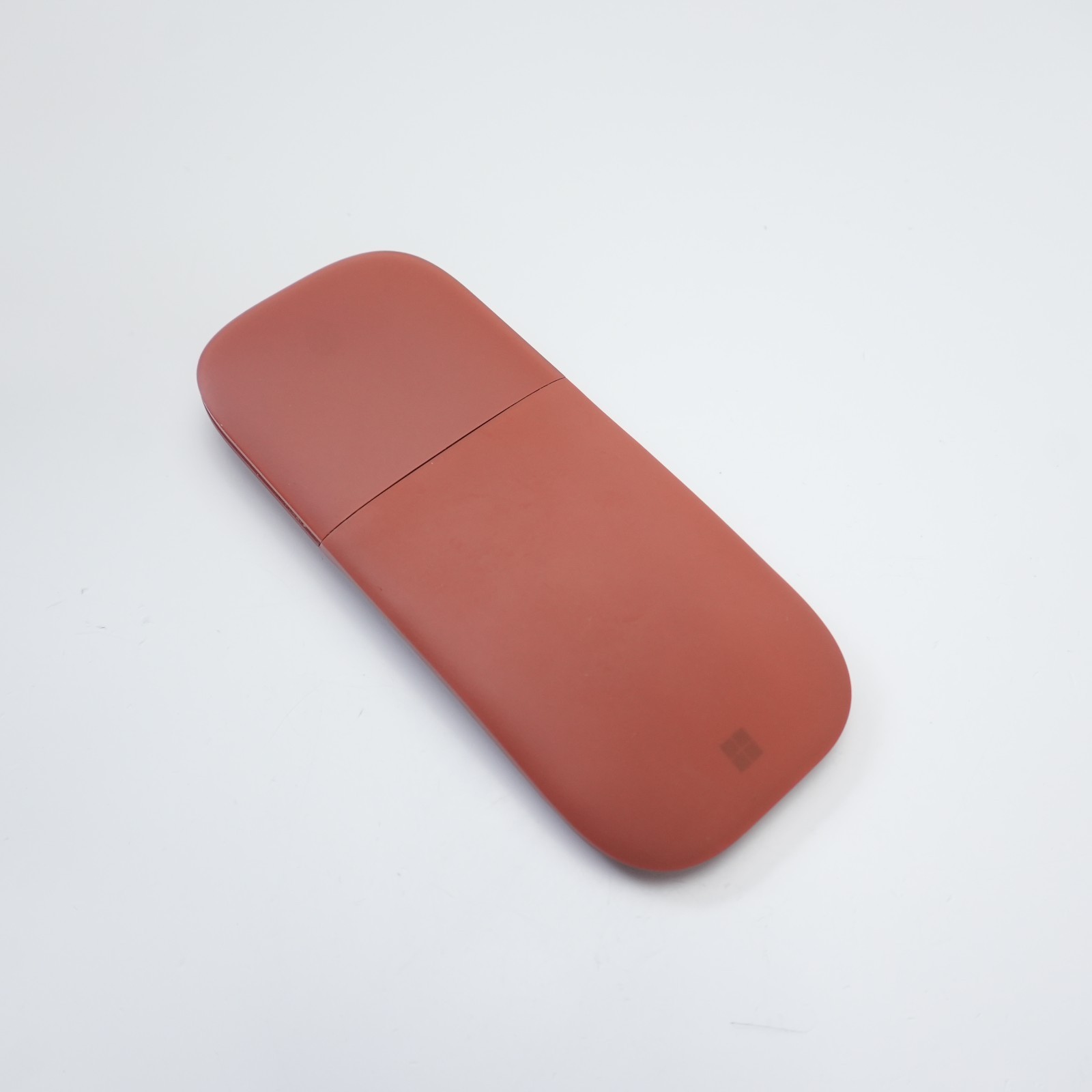 Microsoft Surface Arc Mouse, 1791 Poppy Red Saddle Leather Color