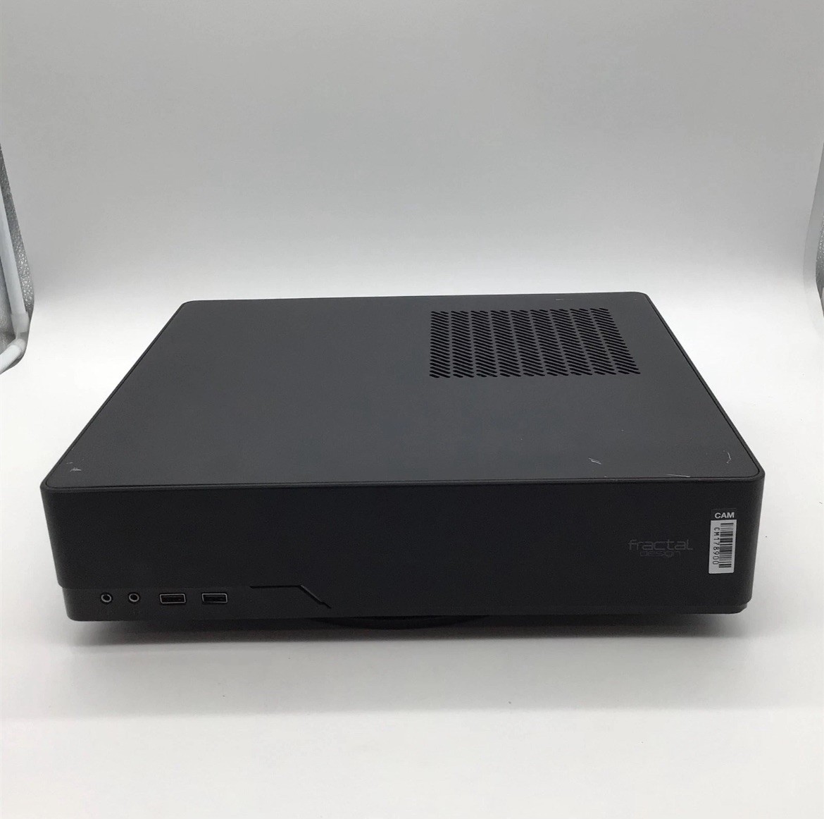 Fractal Design Custom SFF Gaming PC i7-6700K 4GHZ/32GB RAM/500GB SSD GTX 1060