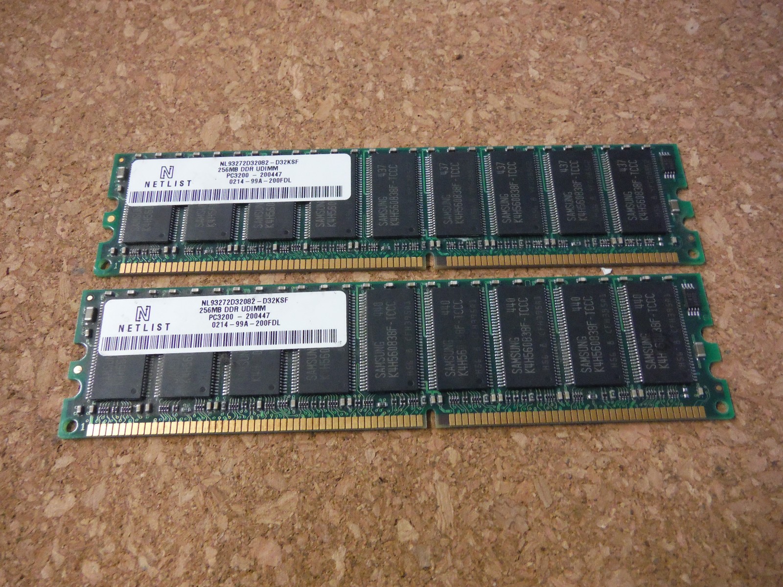 Dell PowerEdge 256MB Netlist NL93272D32082-D32KSF PC3200 Memory    -   lot of 2