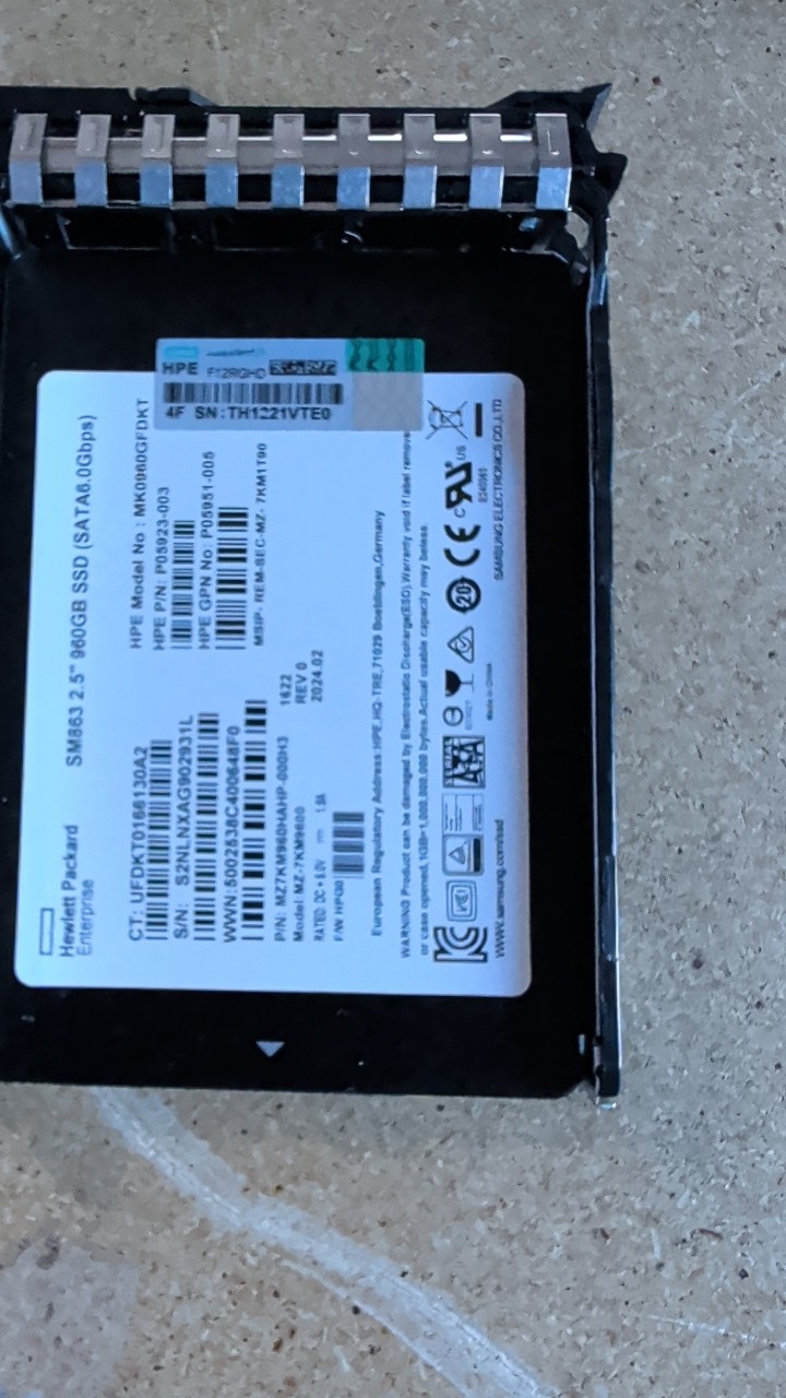 HPE MK0960GFDKT-SC 960GB 2.5in MLC PLP SATA-6G Mixed Use G8 G9 SSD