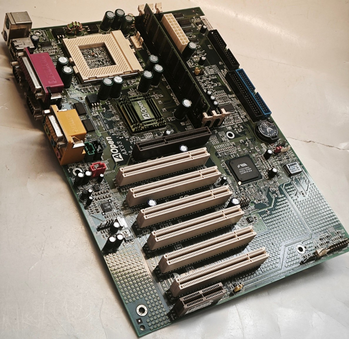 Socket 370 ATX AOPEN AX33 Motherboard (Apollo Pro 133), CPU & 128 MB RAM + Bonus