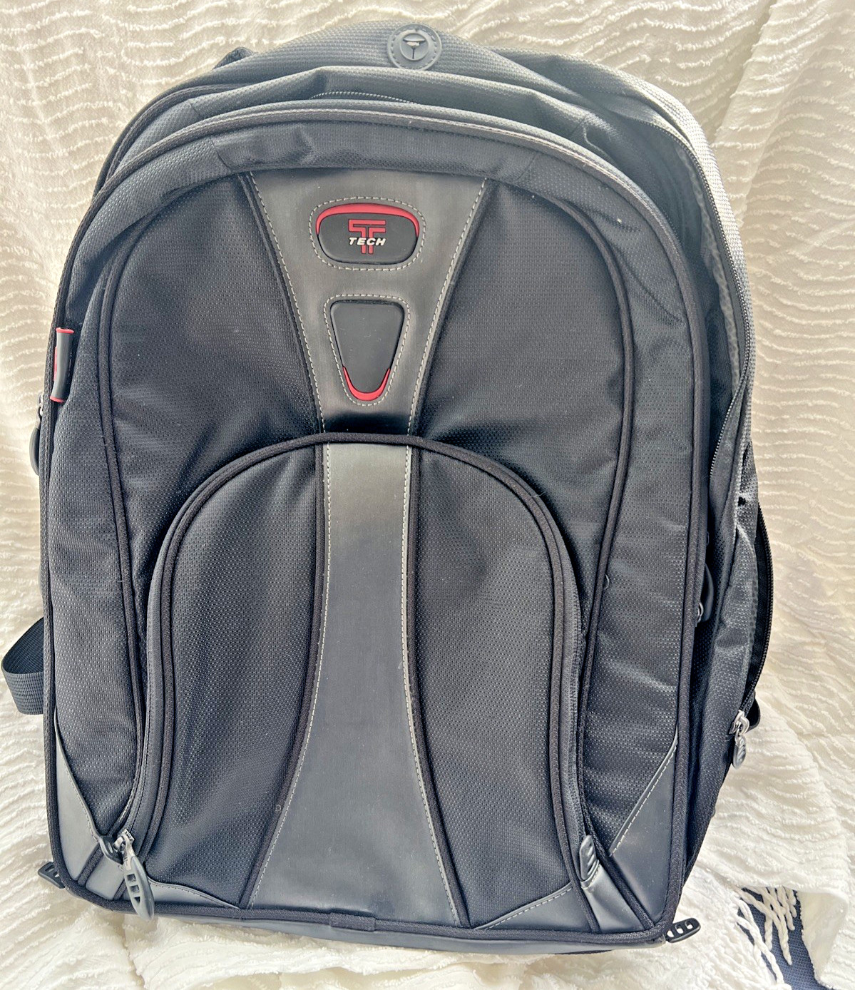 TUMI T-Tech Forsyth 5581  black/Gray 17" Laptop Backpack Ballistic Nylon Travel